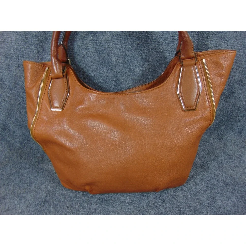 Michael Kors Vivian East West Shoulder Bag‎ Brown Leather Zip Pocket Tote